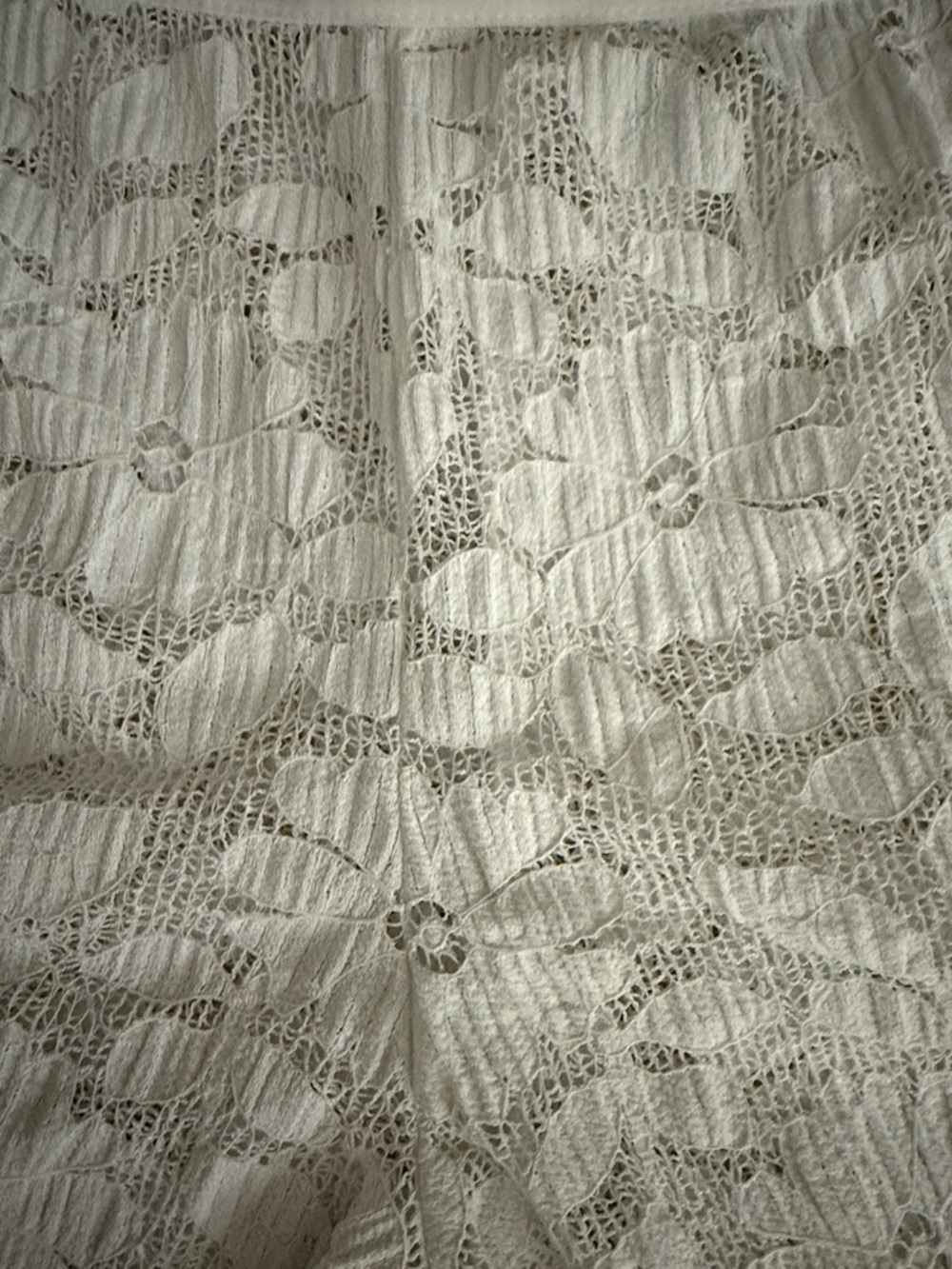 White Crochet Cold Shoulder Tank Top with matching Shorts. - Picture 5 of 6